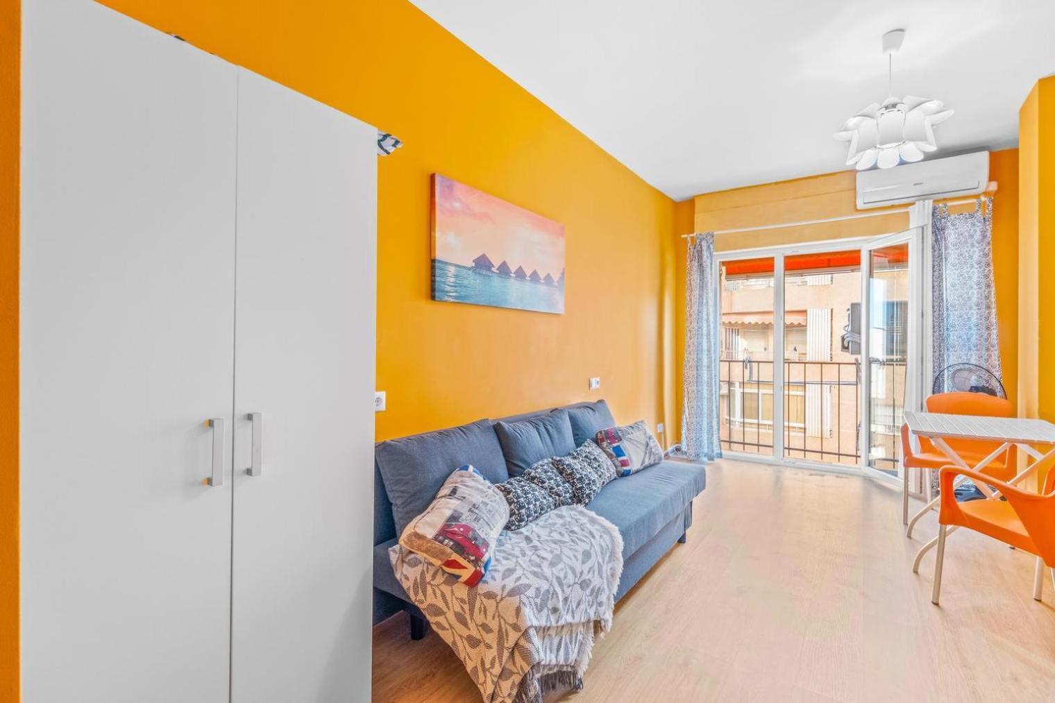 A 199m De La Playa Locos Apartment *