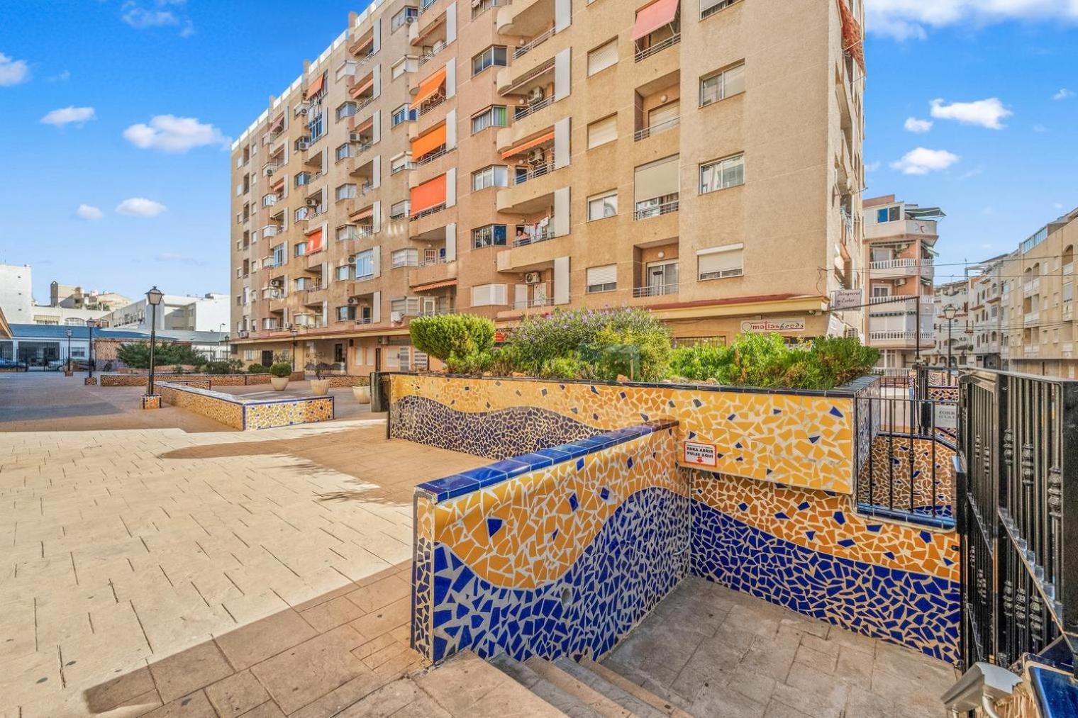 A 199m De La Playa Locos Torrevieja
